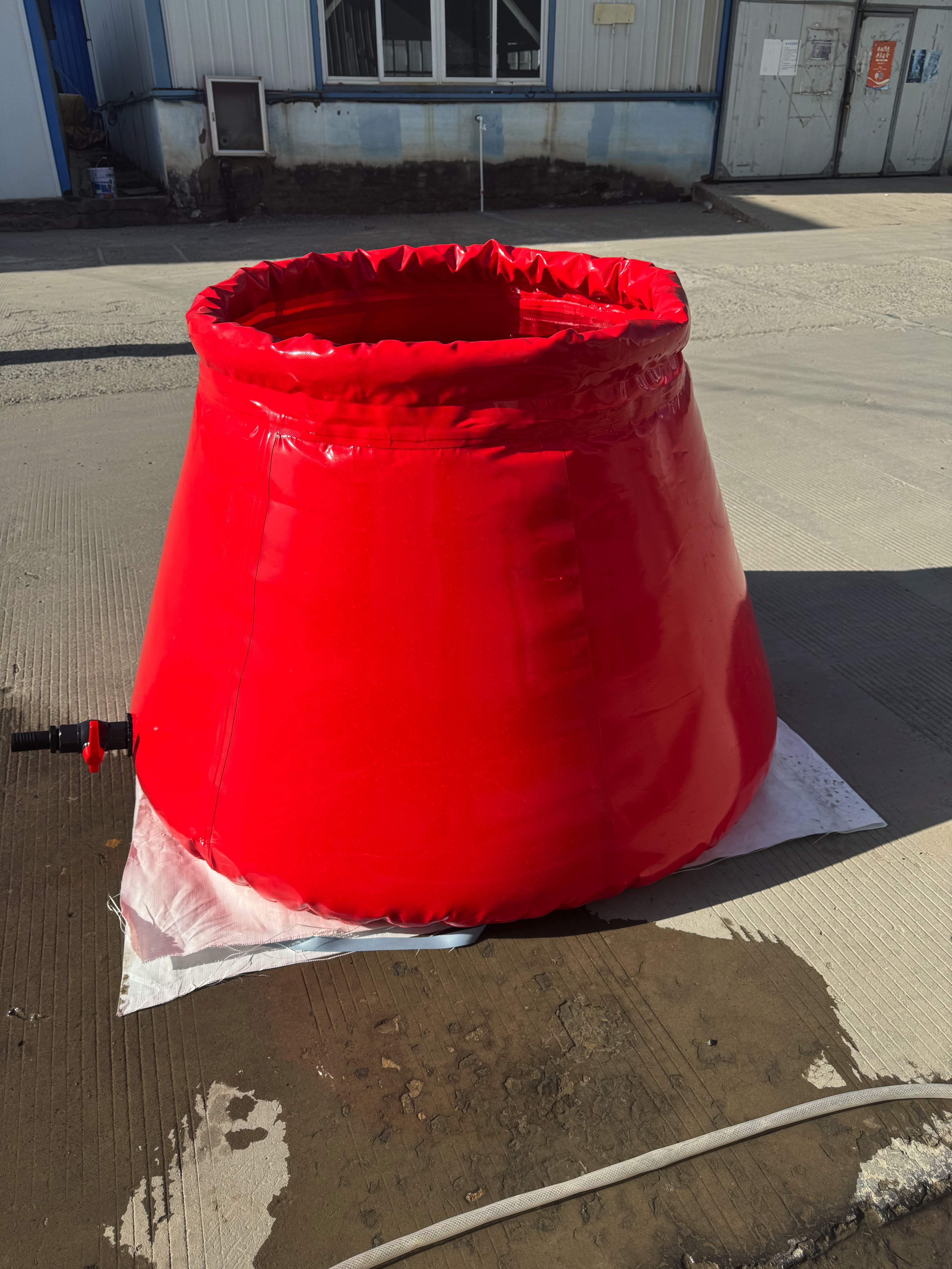 Latest company case about How Are Lima's Biodiesel Startups Beating the Logistics Trap with Liquid Bladders?